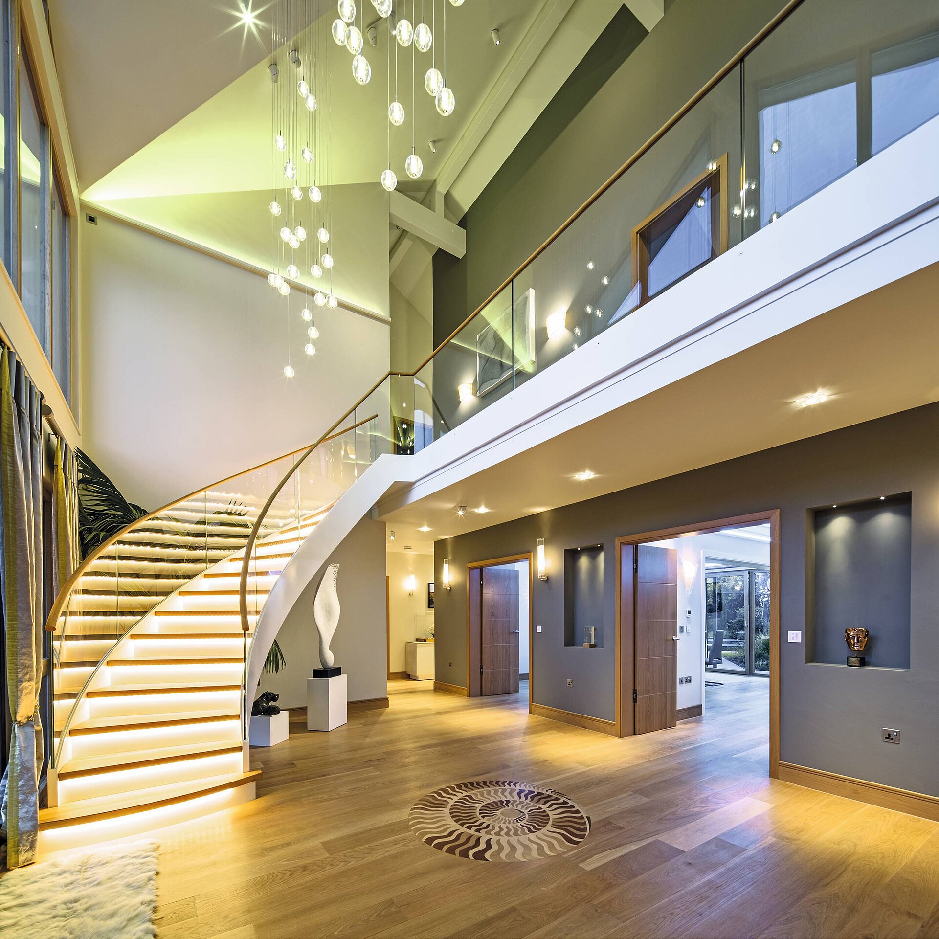 Representative staircase in the entrance area