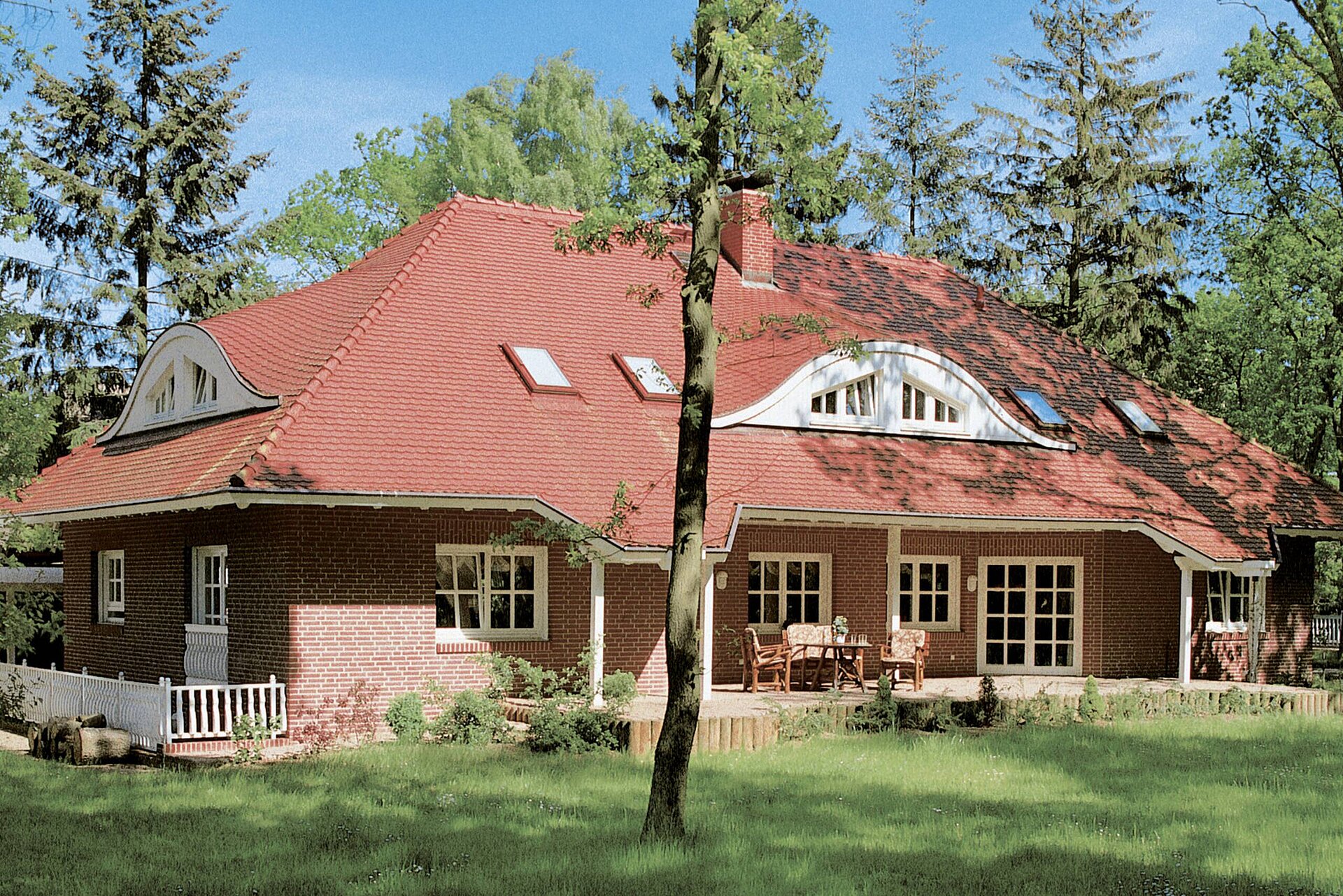Country style prefabricated home